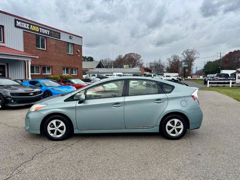 Used 2012 Toyota Prius One image 5