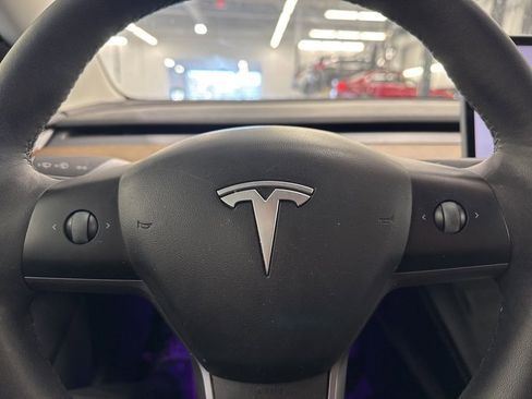 Used 2022 Tesla Model 3 Performance image 17