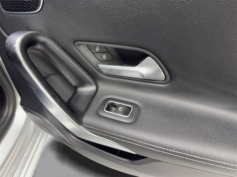 Used 2020 Mercedes-Benz A 220 image 40
