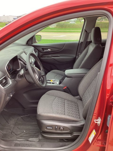 Used 2024 Chevrolet Equinox LT w/ LPO, Floor Liner Package AWD/4WD image 9