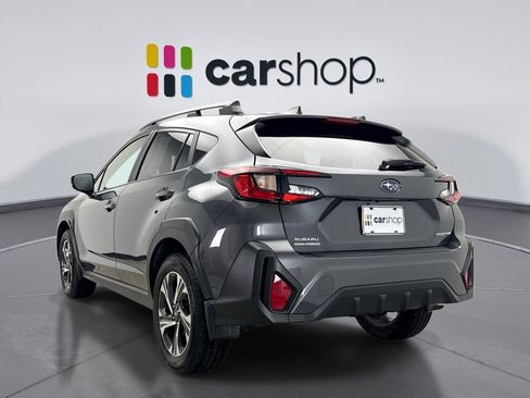 Used 2024 Subaru Crosstrek 2.0i Premium image 3