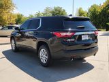 Used 2021 Chevrolet Traverse LS image 4