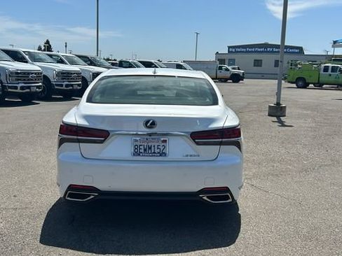 Used 2018 Lexus LS 500 w/ Interior Upgrade Package RWD image 4