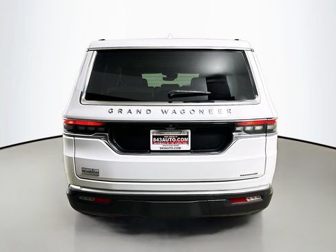 Used 2022 Jeep Grand Wagoneer Series I AWD/4WD image 6