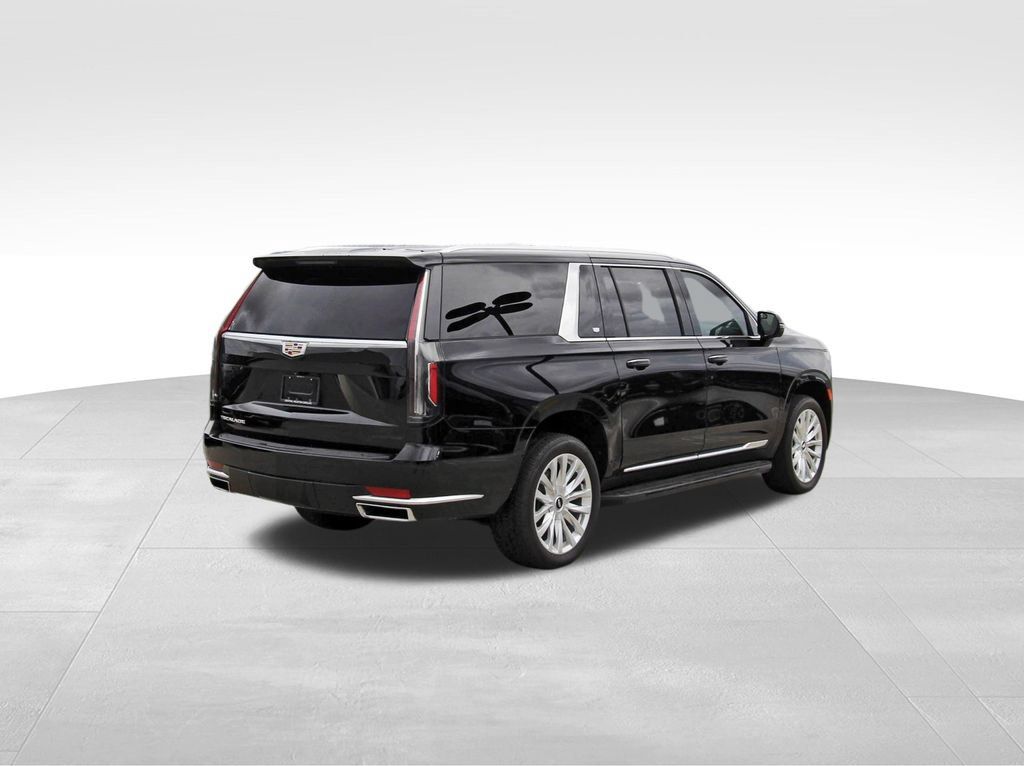 Used 2024 Cadillac Escalade ESV Luxury RWD image 4
