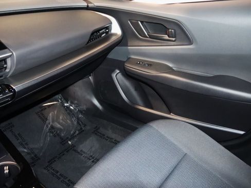 Used 2026 Toyota Prius LE FWD image 45