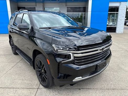 Used 2023 Chevrolet Tahoe LT w/ Luxury Package AWD/4WD image 2
