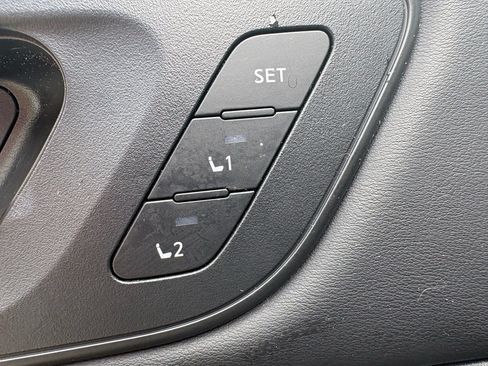 Used 2023 Nissan Rogue SL w/ SL Premium Package FWD image 11