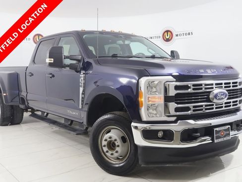 Used 2023 Ford F350 XLT image 1