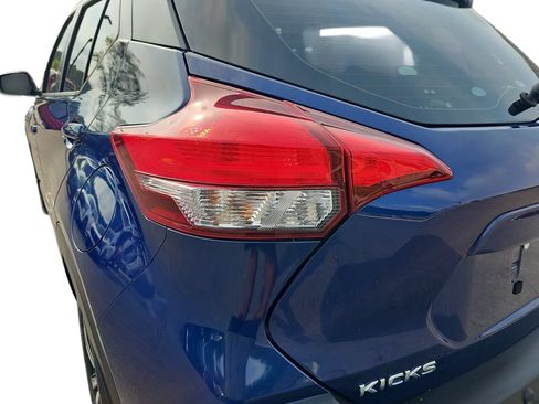 Used 2020 Nissan Kicks SV FWD image 33