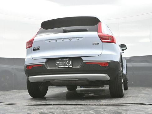 Used 2025 Volvo XC40 B5 Plus AWD/4WD image 26