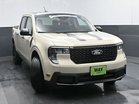 New 2025 Ford Maverick XLT w/ XLT Luxury Package image 9