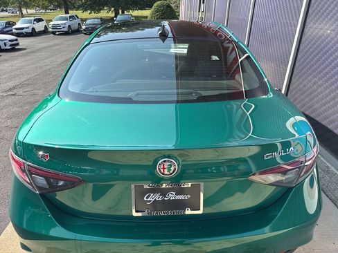 New 2025 Alfa Romeo Giulia Intensa w/ Driving Assist Package image 7