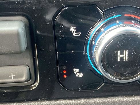 New 2026 GMC Sierra 1500 SLE image 20