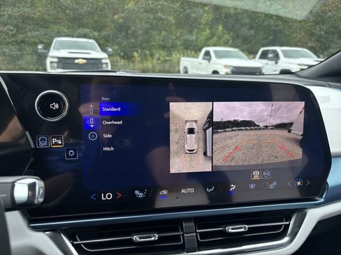 New 2026 Chevrolet Equinox EV LT image 20