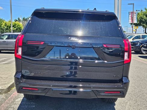 New 2026 Ford Expedition Max Platinum w/ Stealth Performance Package AWD/4WD image 4