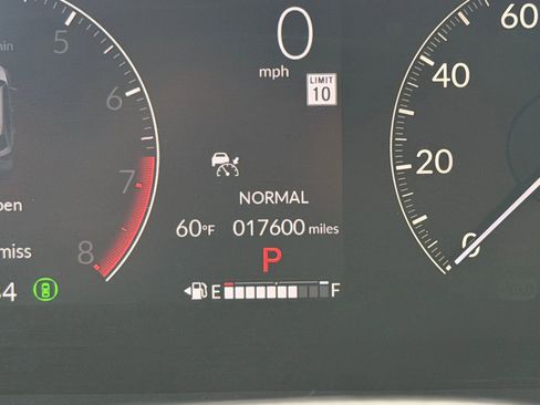 Used 2024 Honda HR-V LX image 19