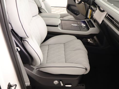 New 2026 Lincoln Navigator Black Label AWD/4WD image 14