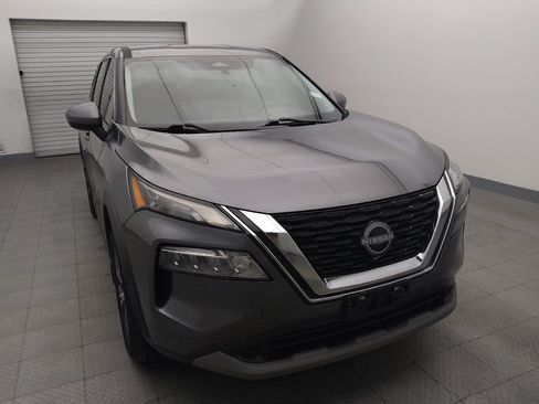 Used 2022 Nissan Rogue SV FWD image 14