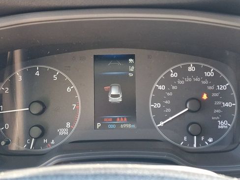 Used 2025 Toyota Corolla Cross L FWD image 19