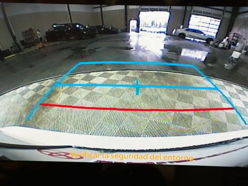 Used 2025 Toyota Corolla LE image 29