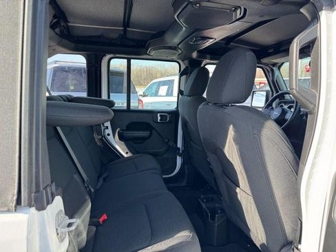 Used 2021 Jeep Wrangler Unlimited Sport image 10