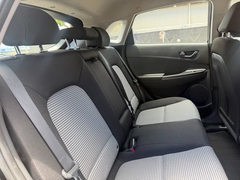 Used 2022 Hyundai Kona SE FWD image 14