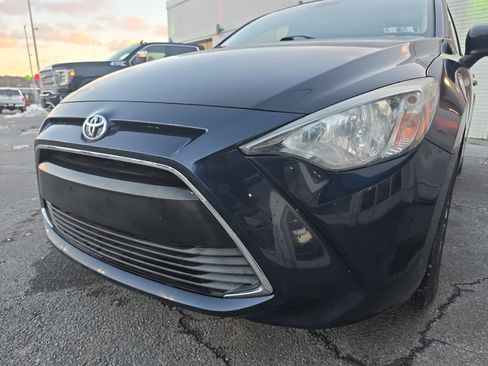Used 2018 Toyota Yaris iA image 12