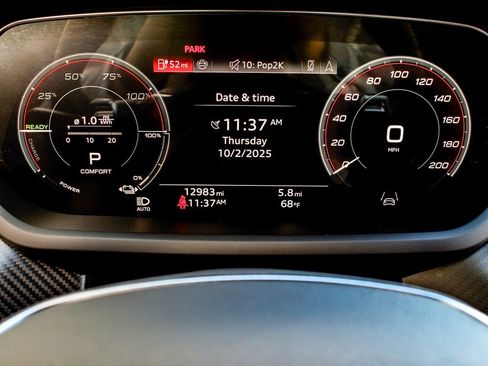 Used 2024 Audi e-tron GT Premium Plus image 16