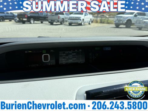 Used 2019 Toyota Prius LE AWD/4WD image 14