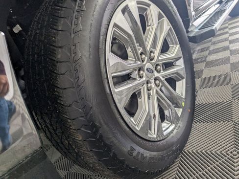 New 2025 Ford F150 Lariat w/ Equipment Group 502A High image 9