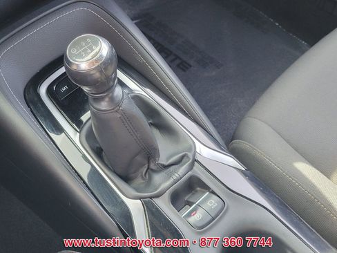 Used 2020 Toyota Corolla SE FWD image 23
