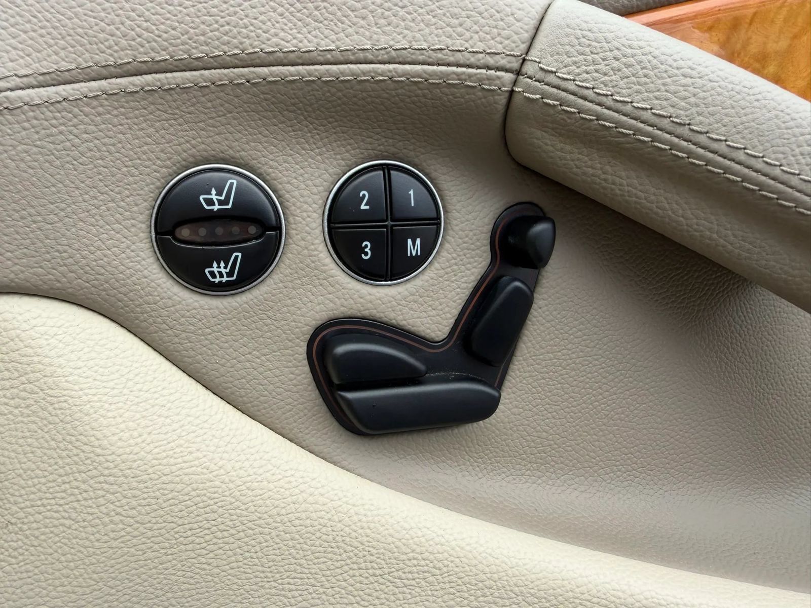 Used 2006 Mercedes-Benz SL 500 image 29