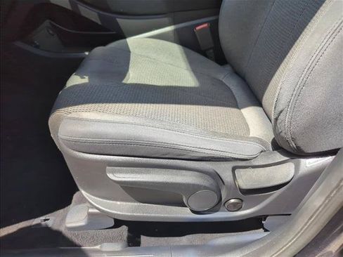 Used 2021 Hyundai Santa Fe SE FWD image 15