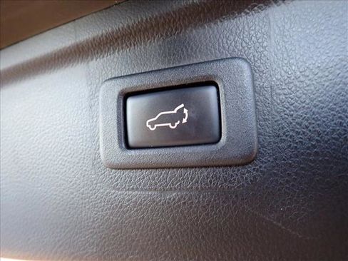 Used 2019 Subaru Outback 2.5i Limited image 9