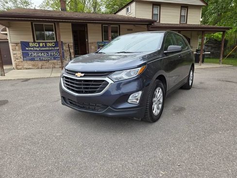 Used 2018 Chevrolet Equinox LS FWD image 1