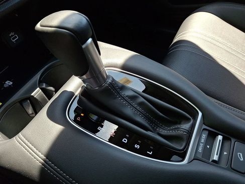 Certified 2024 Honda HR-V EX-L image 16