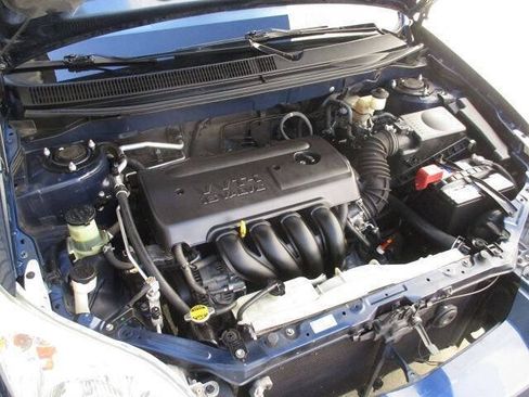 Used 2006 Toyota Matrix FWD image 21