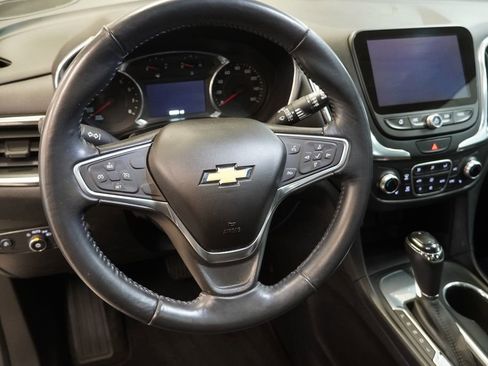 Used 2018 Chevrolet Equinox LT w/ Sun & Infotainment Package image 14