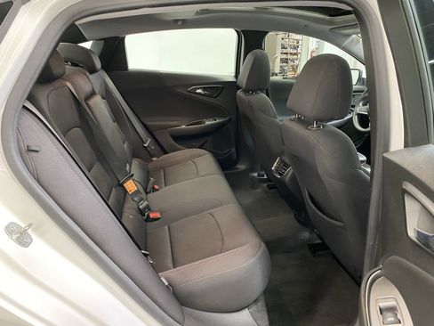Used 2023 Chevrolet Malibu LT image 19