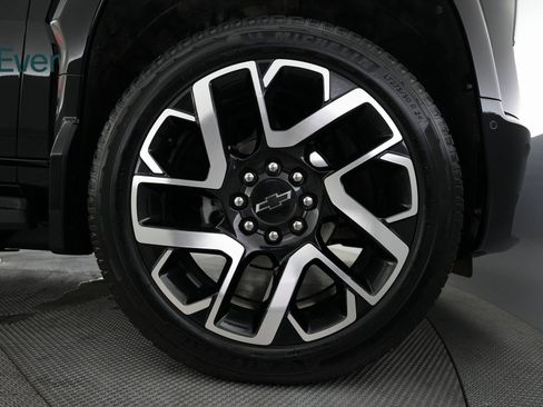 Used 2024 Chevrolet Silverado EV RST image 14