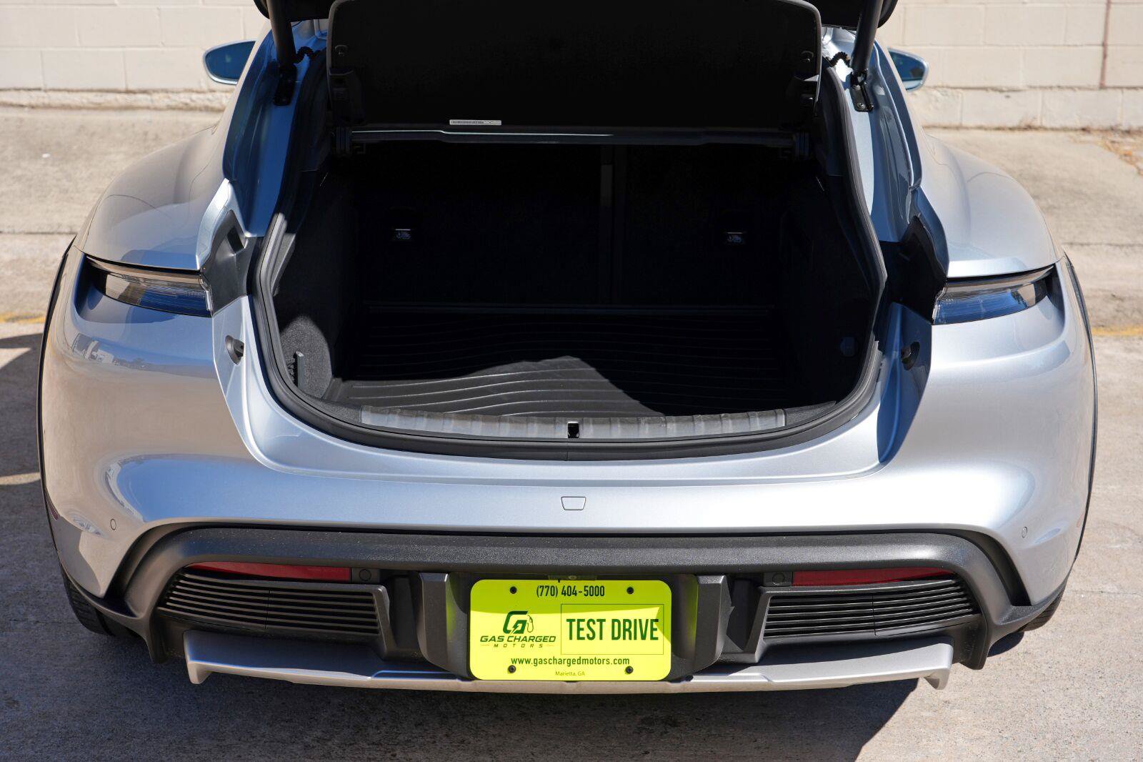 Used 2022 Porsche Taycan 4S AWD/4WD image 10