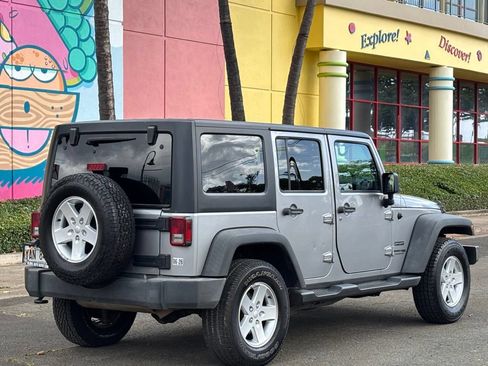 Used 2018 Jeep Wrangler Unlimited Sport S AWD/4WD image 5
