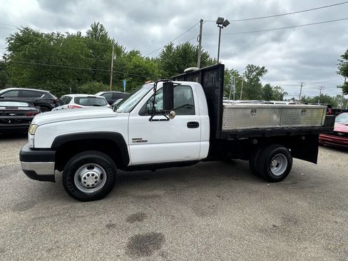 Used 2006 Chevrolet Silverado 3500 2WD Regular Cab image 3