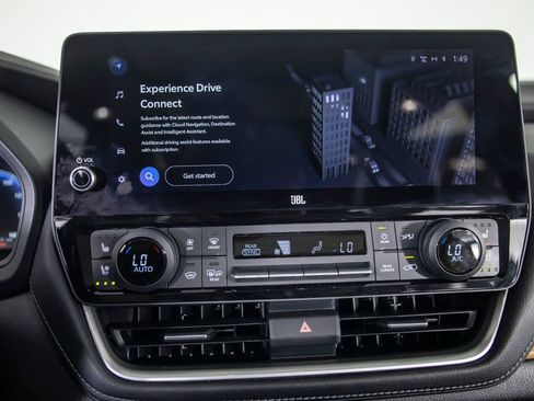 Used 2025 Toyota Grand Highlander AWD image 34