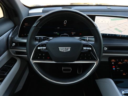 New 2026 Cadillac Vistiq Luxury image 10