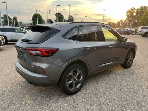 Used 2021 Ford Escape SE w/ Convenience Package AWD/4WD image 7