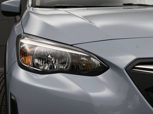 Used 2022 Subaru Crosstrek 2.0i Premium AWD/4WD image 3