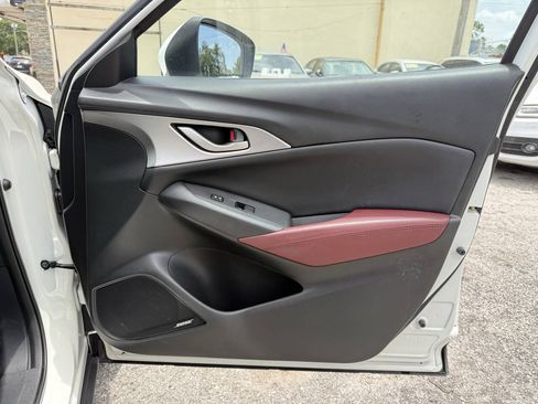 Used 2018 MAZDA CX-3 Touring w/ Preferred Equipment Package FWD image 25
