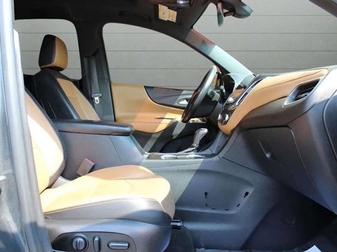 Used 2018 Chevrolet Equinox Premier image 28